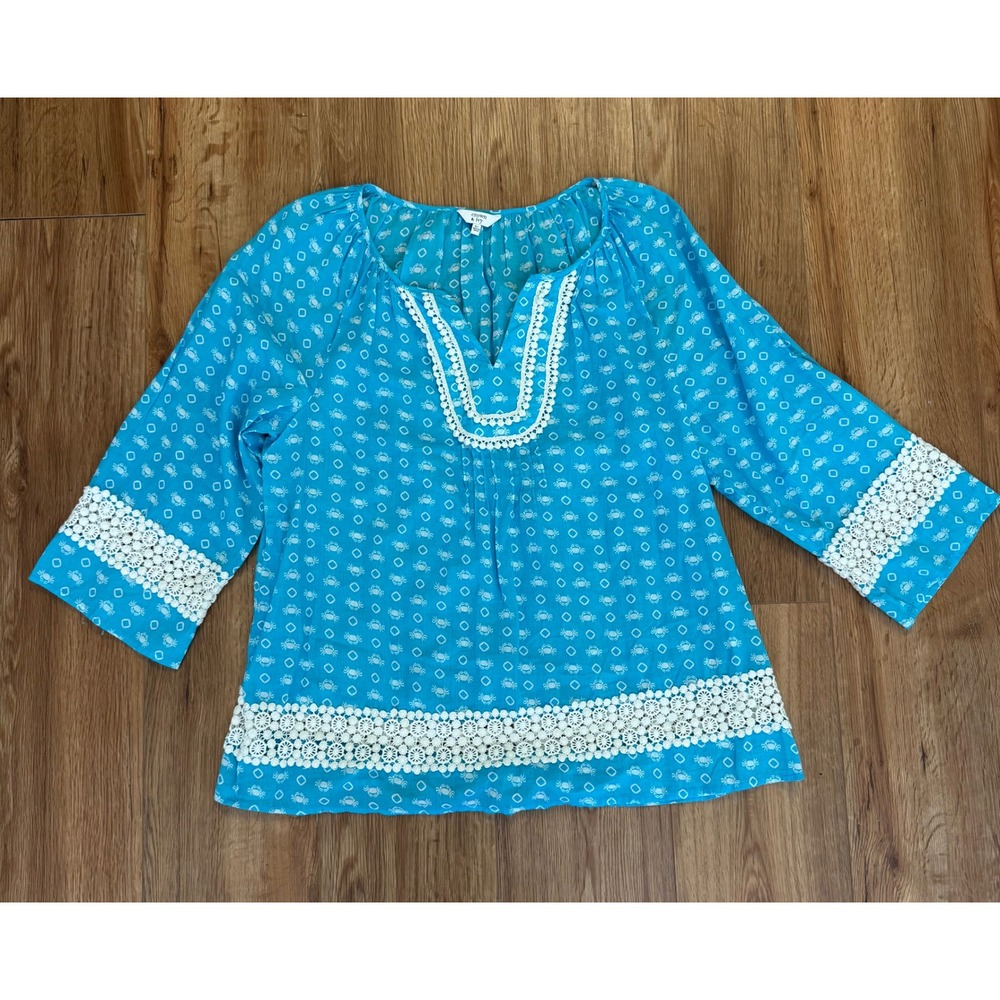 Crown & Ivy Womens XL Blue Crab Print Crochet Trim Peasant Blouse Coastal Boho - Picture 2 of 8